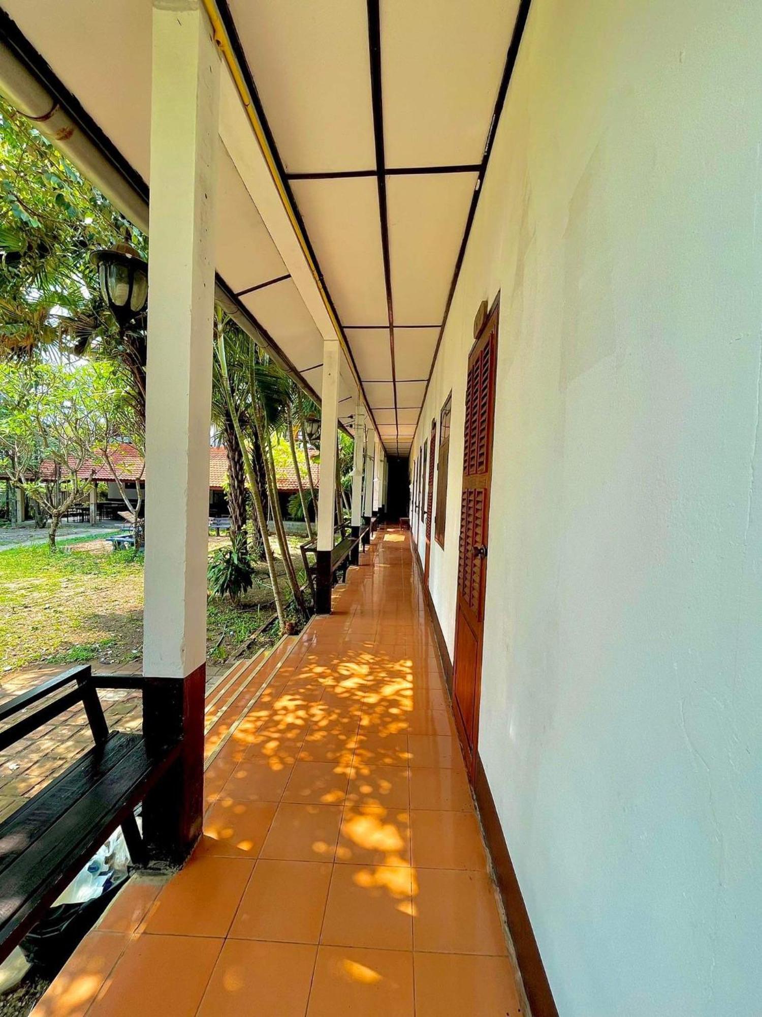 Thakhek Travel Lodge Zewnętrze zdjęcie